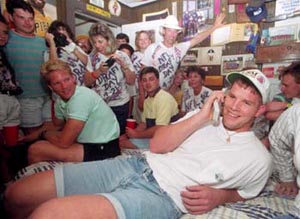 http://soupytrumpet.com/uploads/2008/03/favre_jean_shorts.jpg